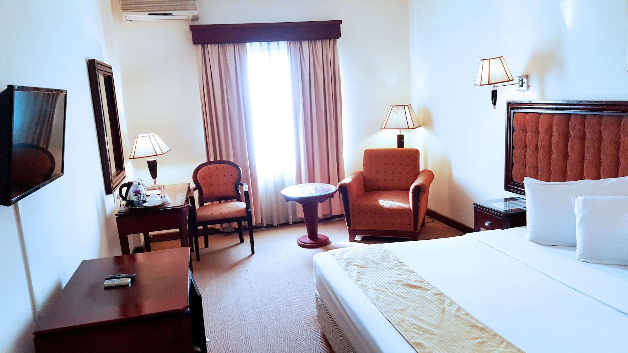 Harbourbay Amir Hotel Batam Bagian luar foto