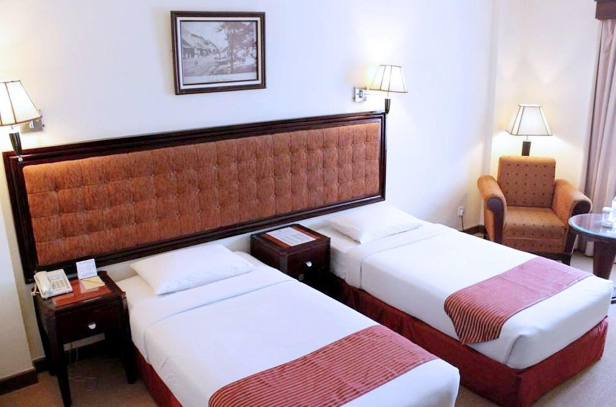 Harbourbay Amir Hotel Batam Bagian luar foto