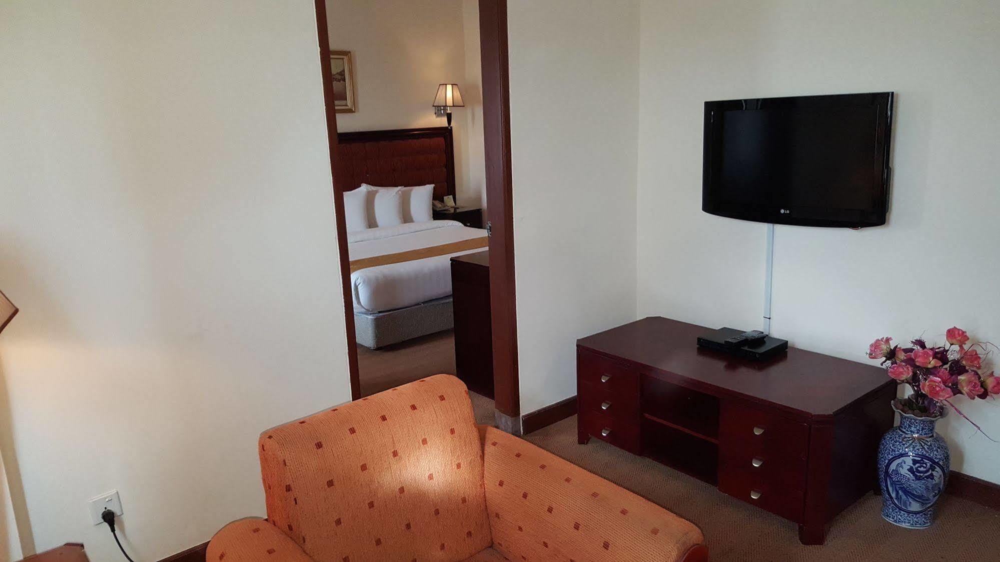 Harbourbay Amir Hotel Batam Bagian luar foto