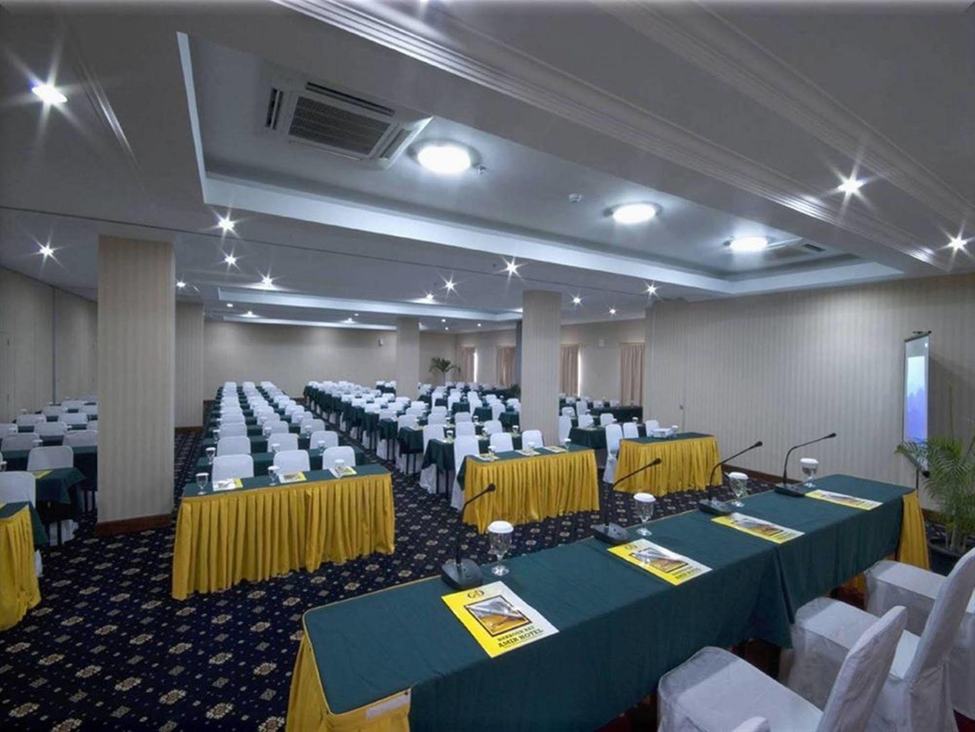 Harbourbay Amir Hotel Batam Bagian luar foto